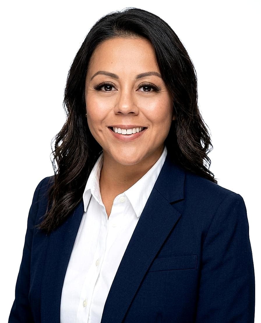 Retrato de Araceli Infante Espinosa — Ejecutiva Comercial